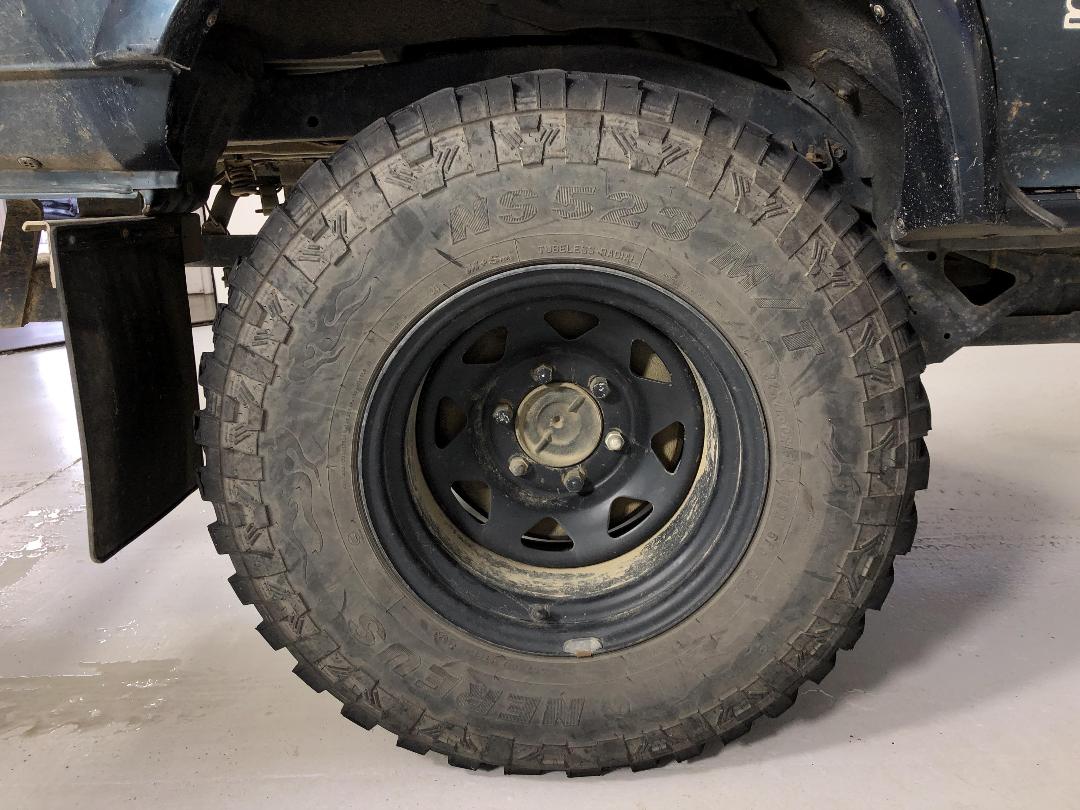 Photo '8' of Toyota Hilux Surf Photo '8' of Toyota Hilux Surf