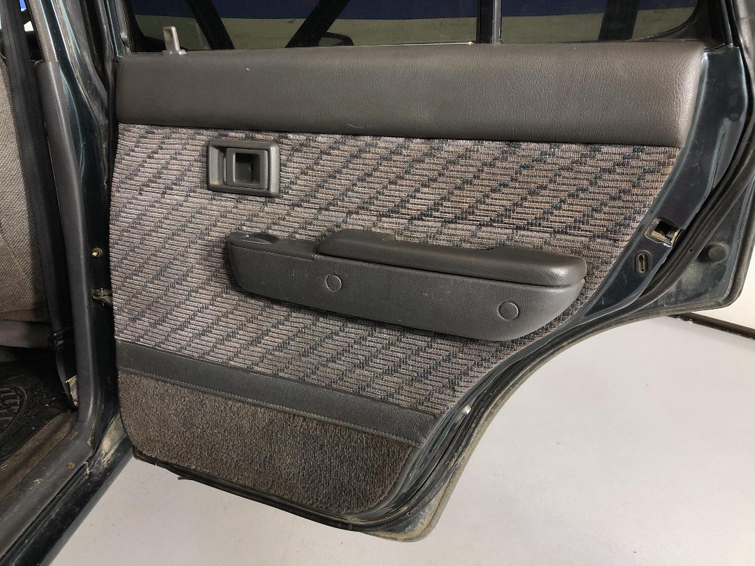 Photo '17' of Toyota Hilux Surf Photo '17' of Toyota Hilux Surf