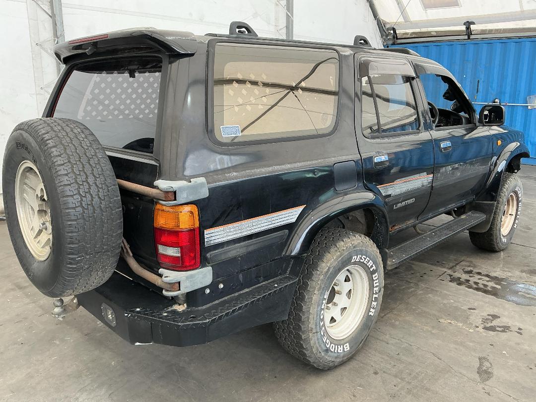 Photo '6' of Toyota Hilux Surf Photo '6' of Toyota Hilux Surf