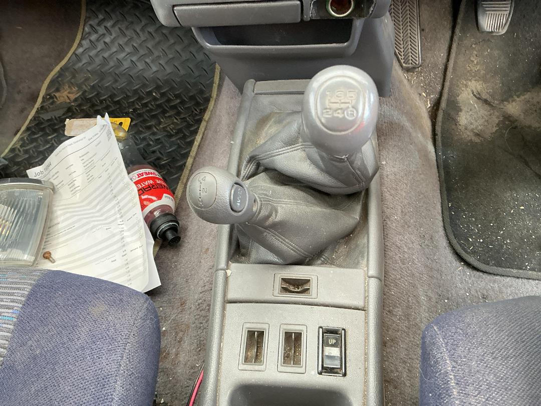 Photo '12' of Toyota Hilux Surf Photo '12' of Toyota Hilux Surf