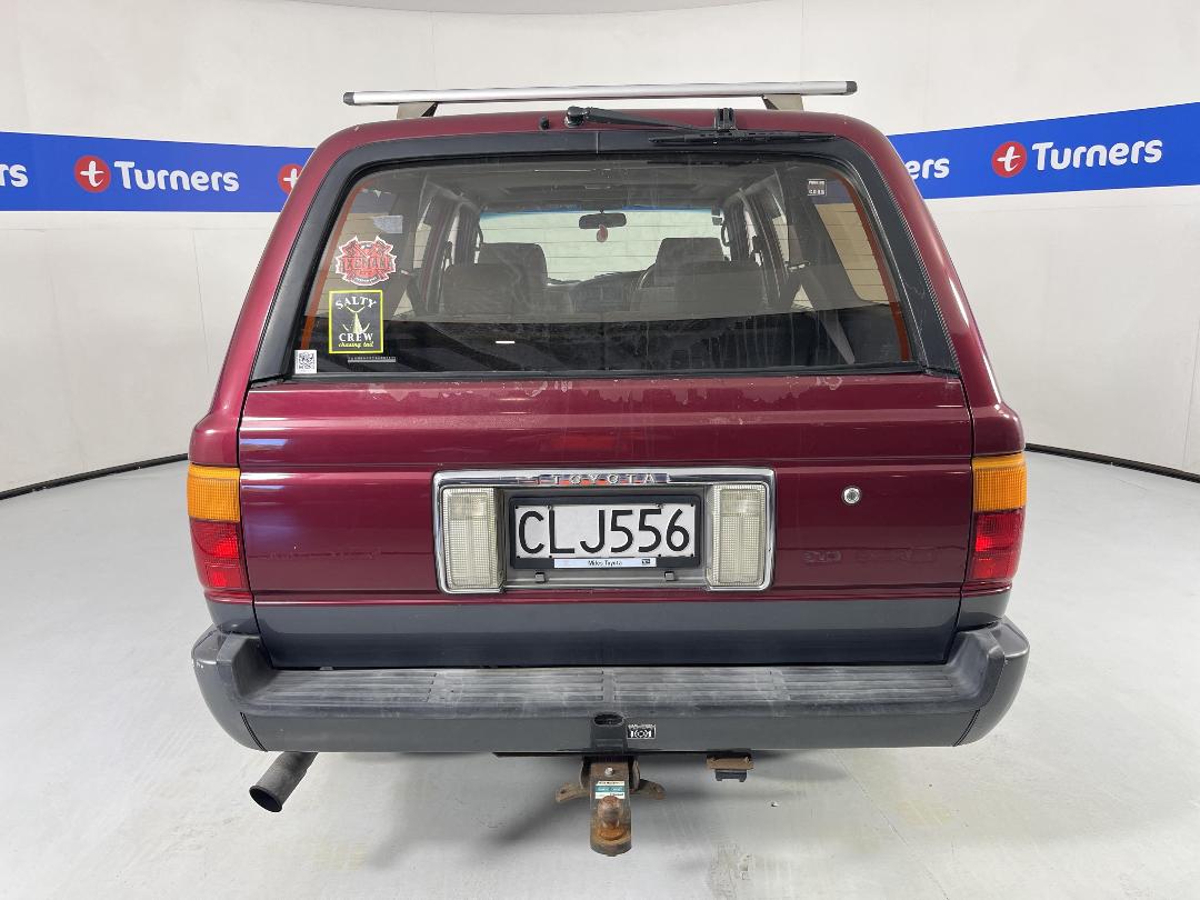 Photo '6' of Toyota Hilux