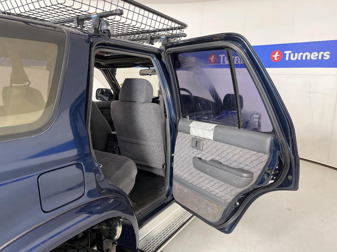 Photo '19' of Toyota Hilux Photo '19' of Toyota Hilux