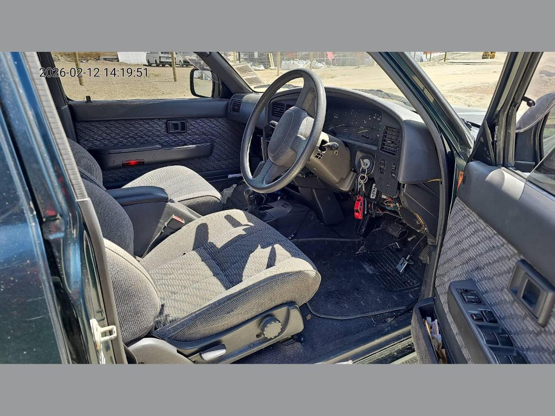 Photo '11' of Toyota Hilux Surf Photo '11' of Toyota Hilux Surf