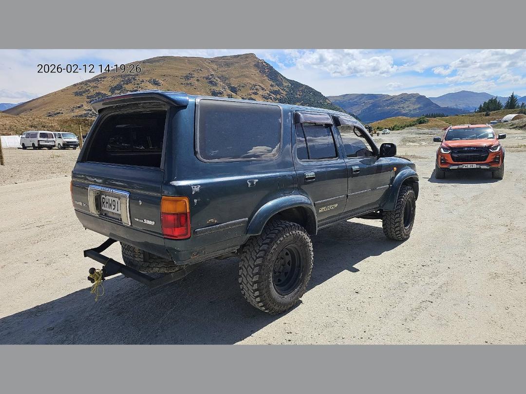 Photo '7' of Toyota Hilux Surf Photo '7' of Toyota Hilux Surf