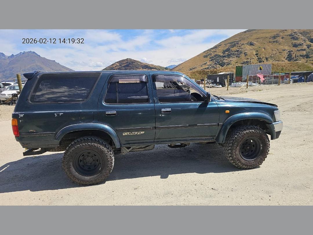 Photo '8' of Toyota Hilux Surf Photo '8' of Toyota Hilux Surf