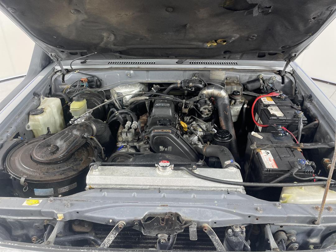 Photo '13' of Toyota Prado