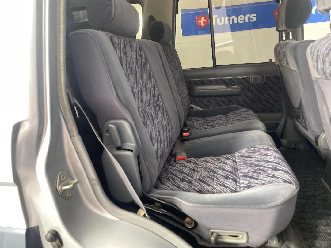 Photo '20' of Toyota Prado