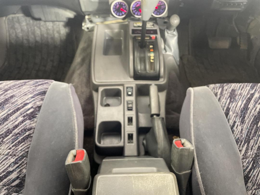 Photo '18' of Toyota Prado