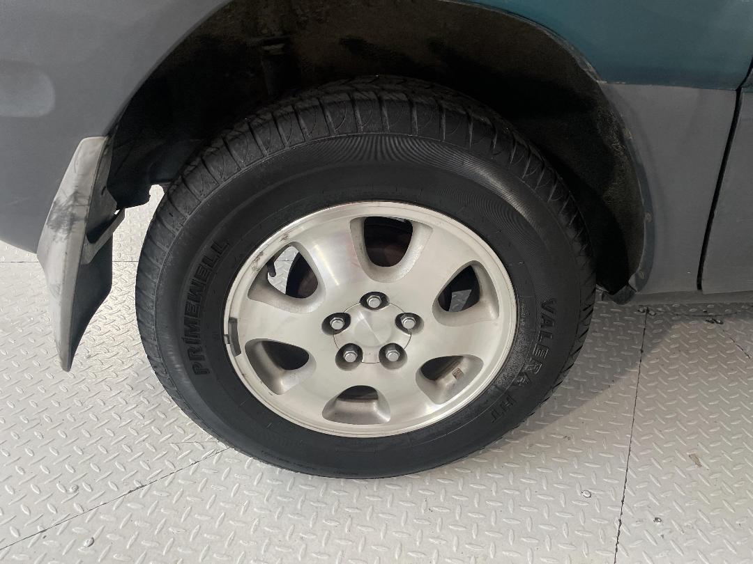 Photo '12' of Toyota Rav4