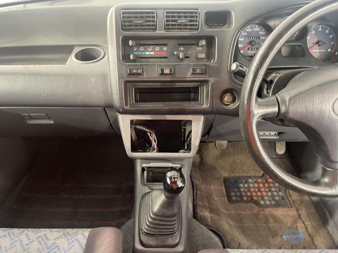 Photo '18' of Toyota Rav4