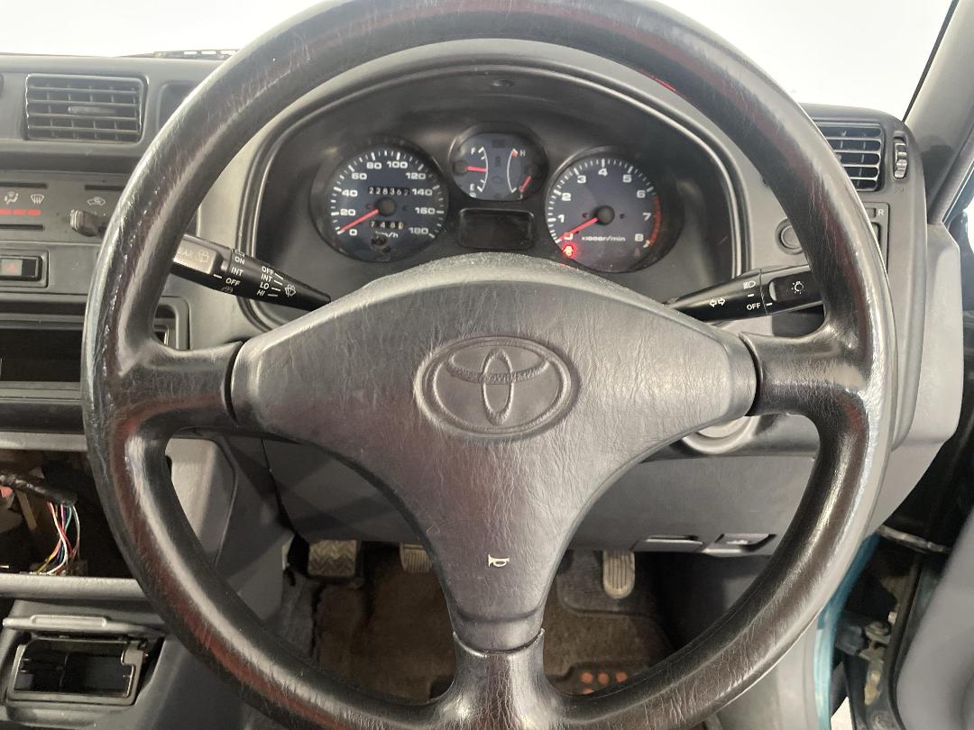 Photo '25' of Toyota Rav4