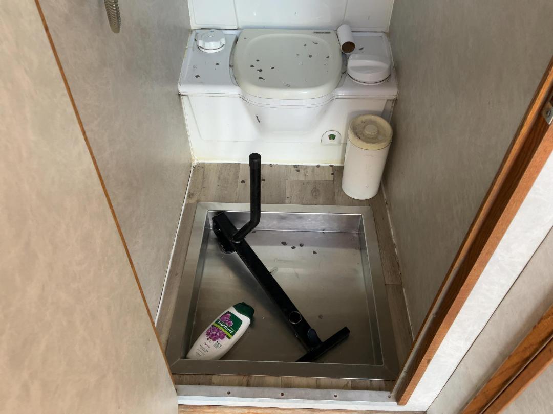 Photo '25' of Volvo FL6 11 Motorhome