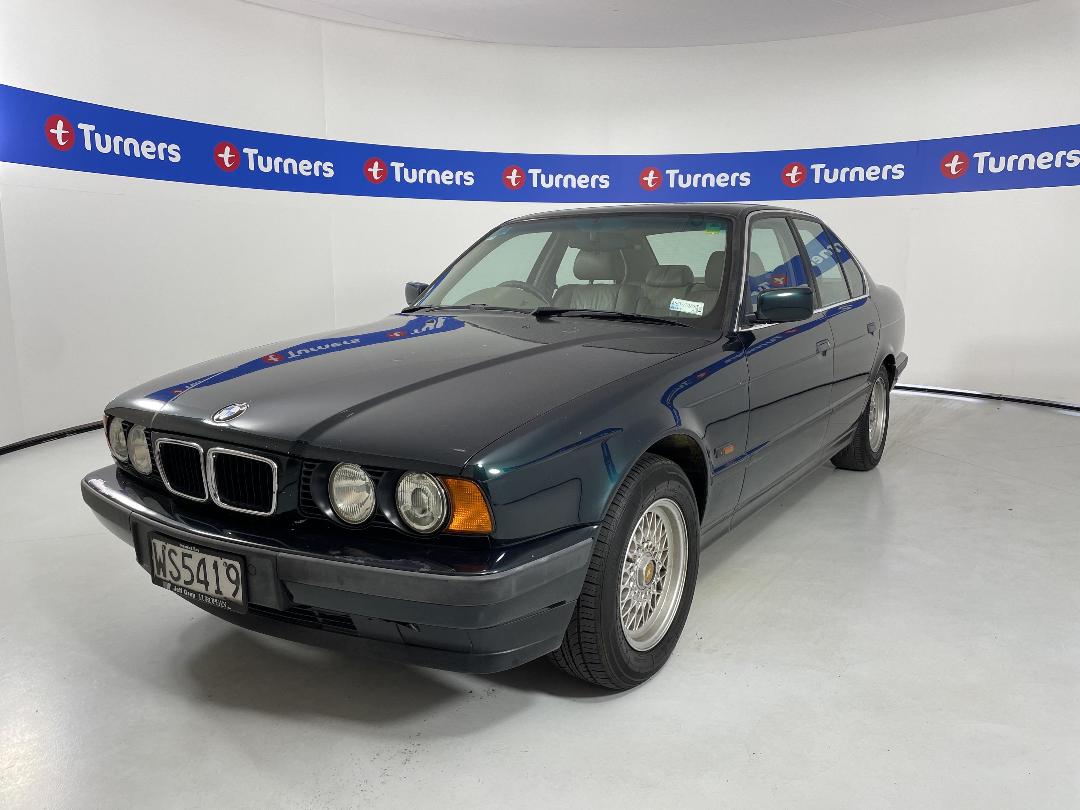 Photo '4' of BMW 5 Series Photo '4' of BMW 5 Series