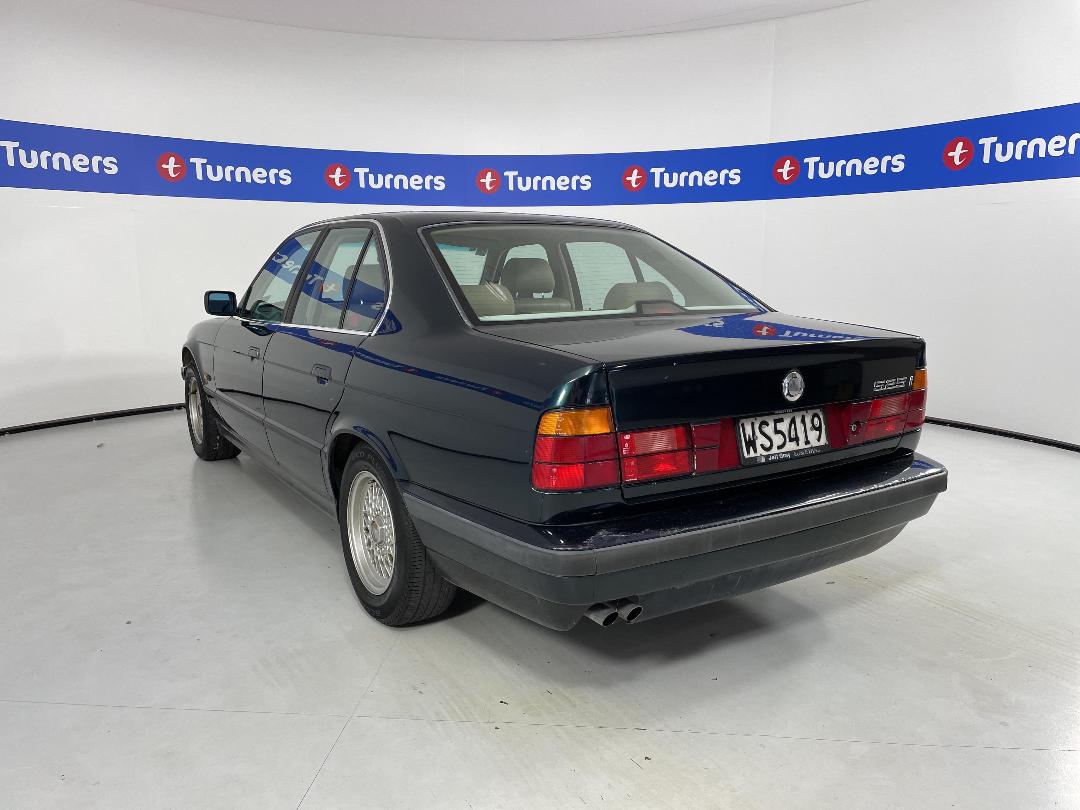 Photo '5' of BMW 5 Series Photo '5' of BMW 5 Series