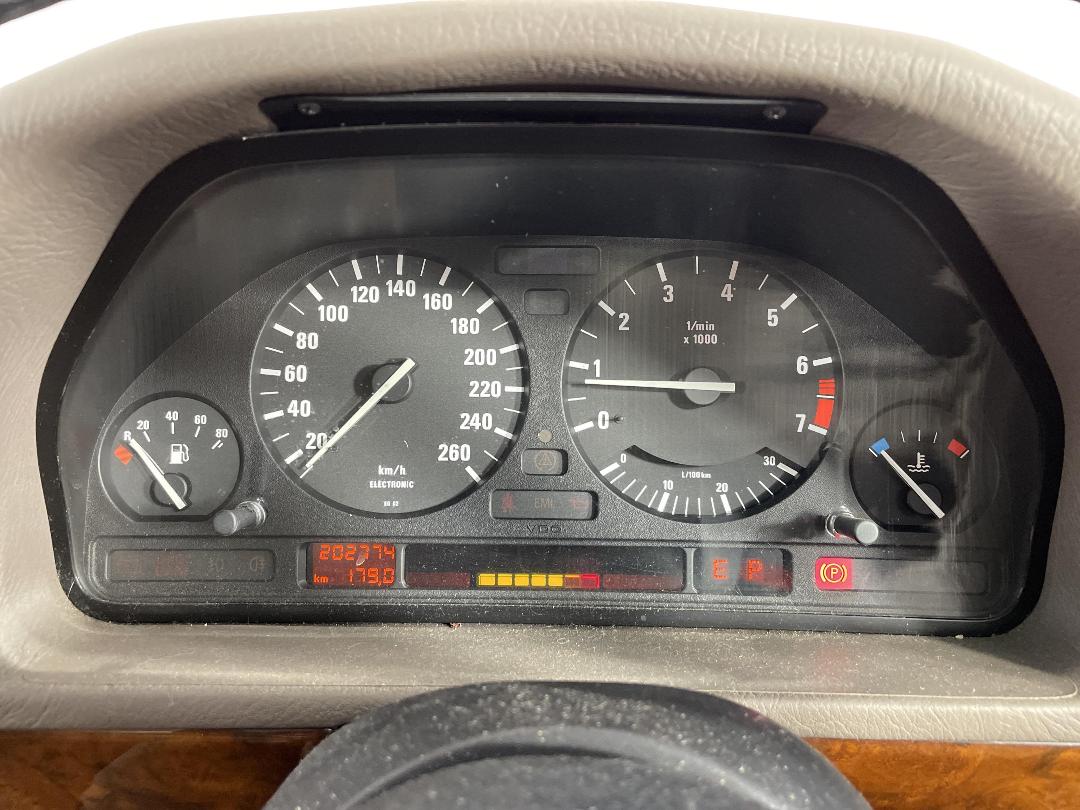 Photo '21' of BMW 5 Series Photo '21' of BMW 5 Series