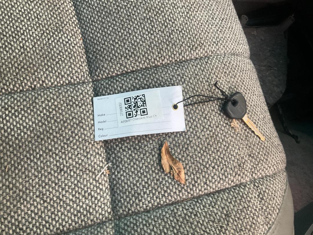 Photo '20' of Chrysler Jeep Cherokee Photo '20' of Chrysler Jeep Cherokee