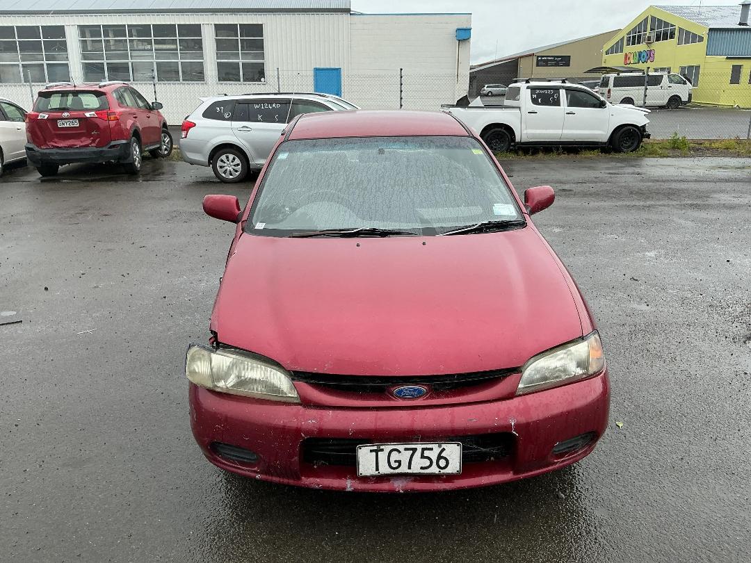 Photo '2' of Ford Laser Glxi Photo '2' of Ford Laser Glxi