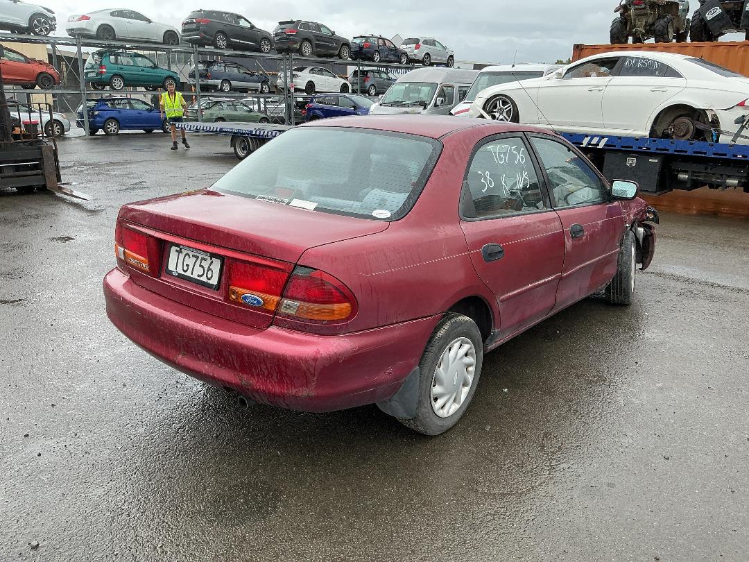 Photo '6' of Ford Laser Glxi Photo '6' of Ford Laser Glxi