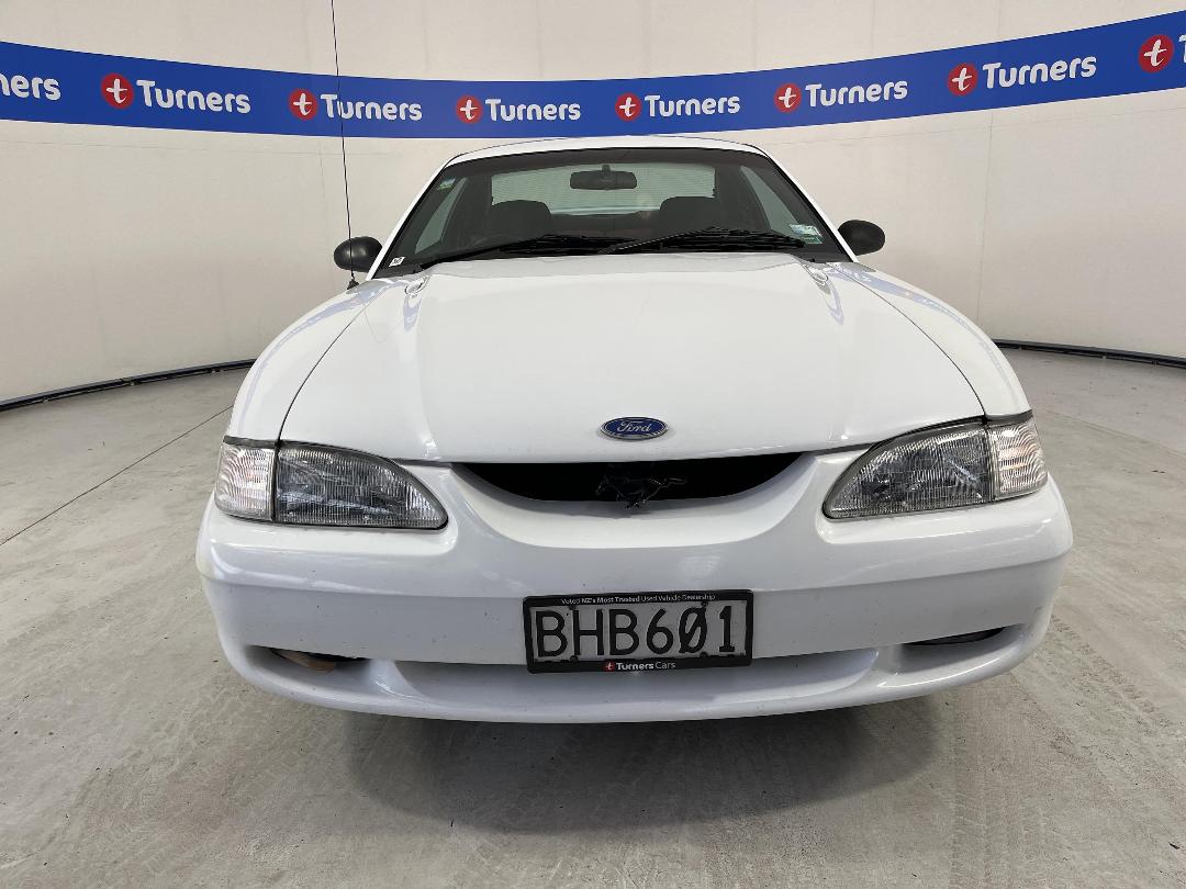 Photo '2' of Ford Mustang