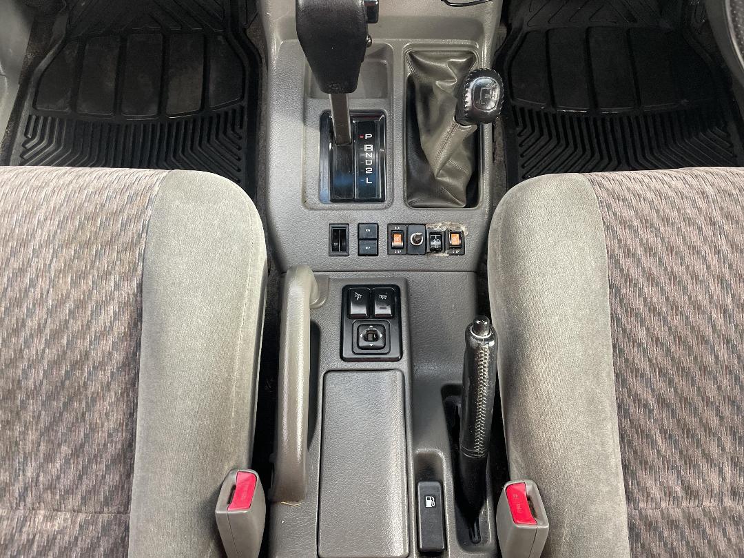 Photo '18' of Isuzu Bighorn