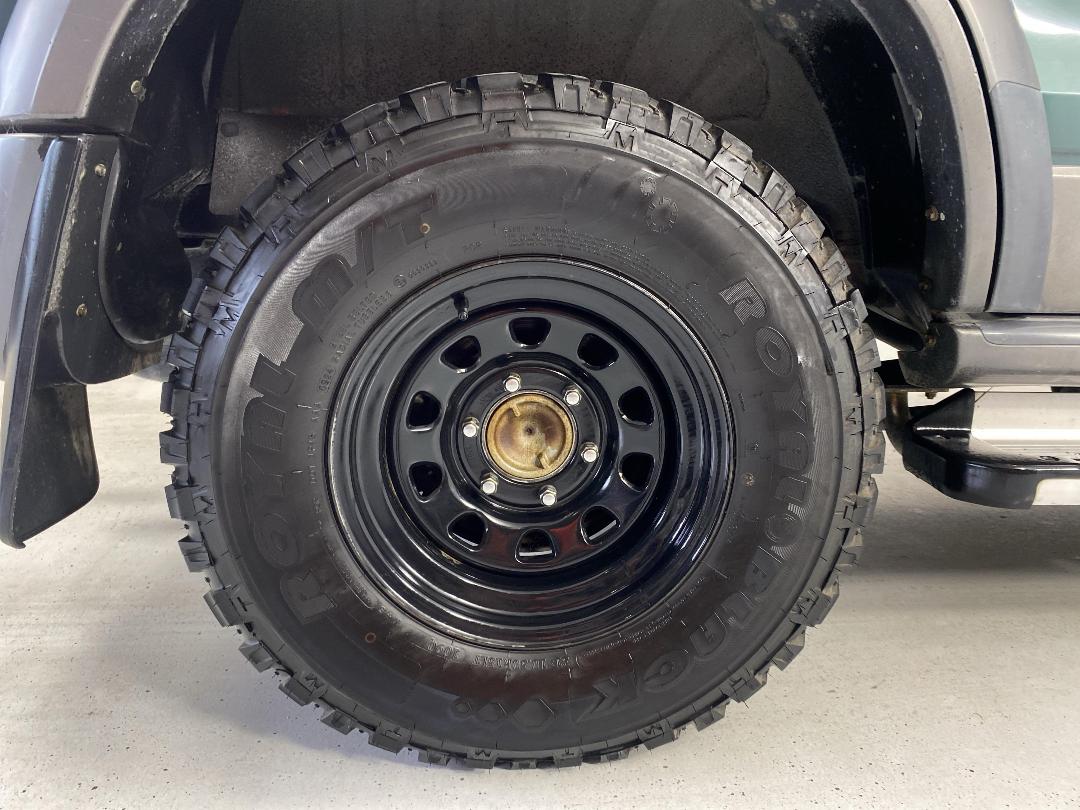 Photo '12' of Isuzu Bighorn