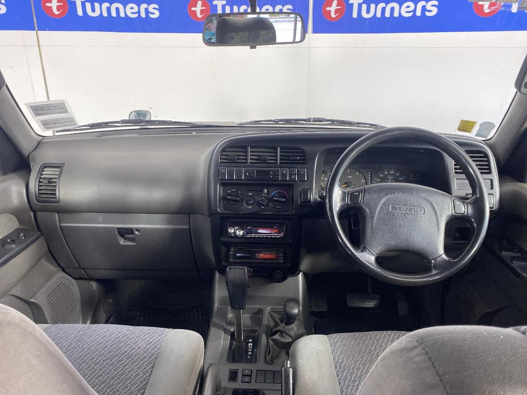 Photo '17' of Isuzu Bighorn