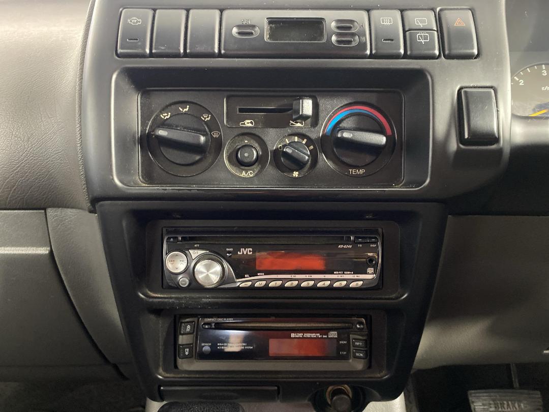 Photo '18' of Isuzu Bighorn