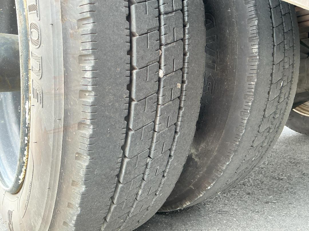 Photo '29' of Isuzu ELF Flat Deck Photo '29' of Isuzu ELF Flat Deck