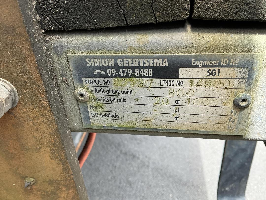 Photo '17' of Isuzu ELF Flat Deck Photo '17' of Isuzu ELF Flat Deck