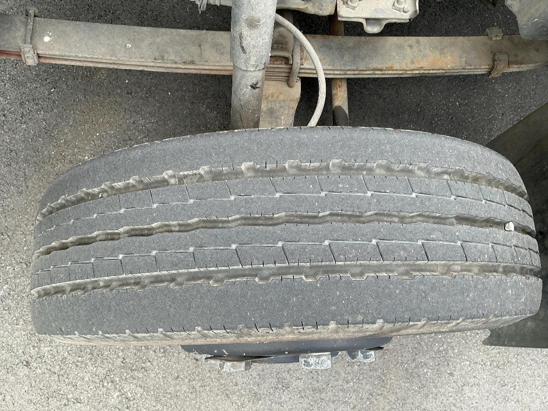 Photo '26' of Isuzu ELF Flat Deck Photo '26' of Isuzu ELF Flat Deck