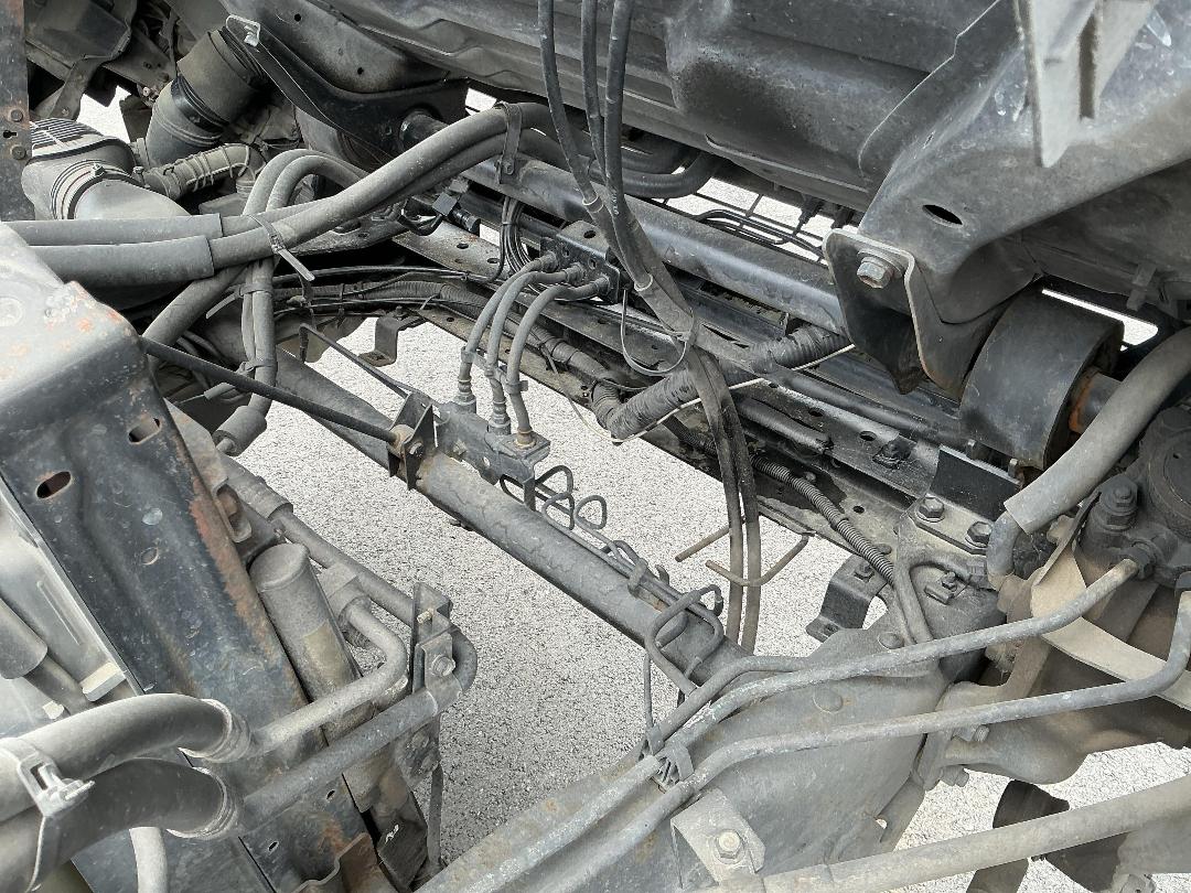 Photo '25' of Isuzu ELF Flat Deck Photo '25' of Isuzu ELF Flat Deck