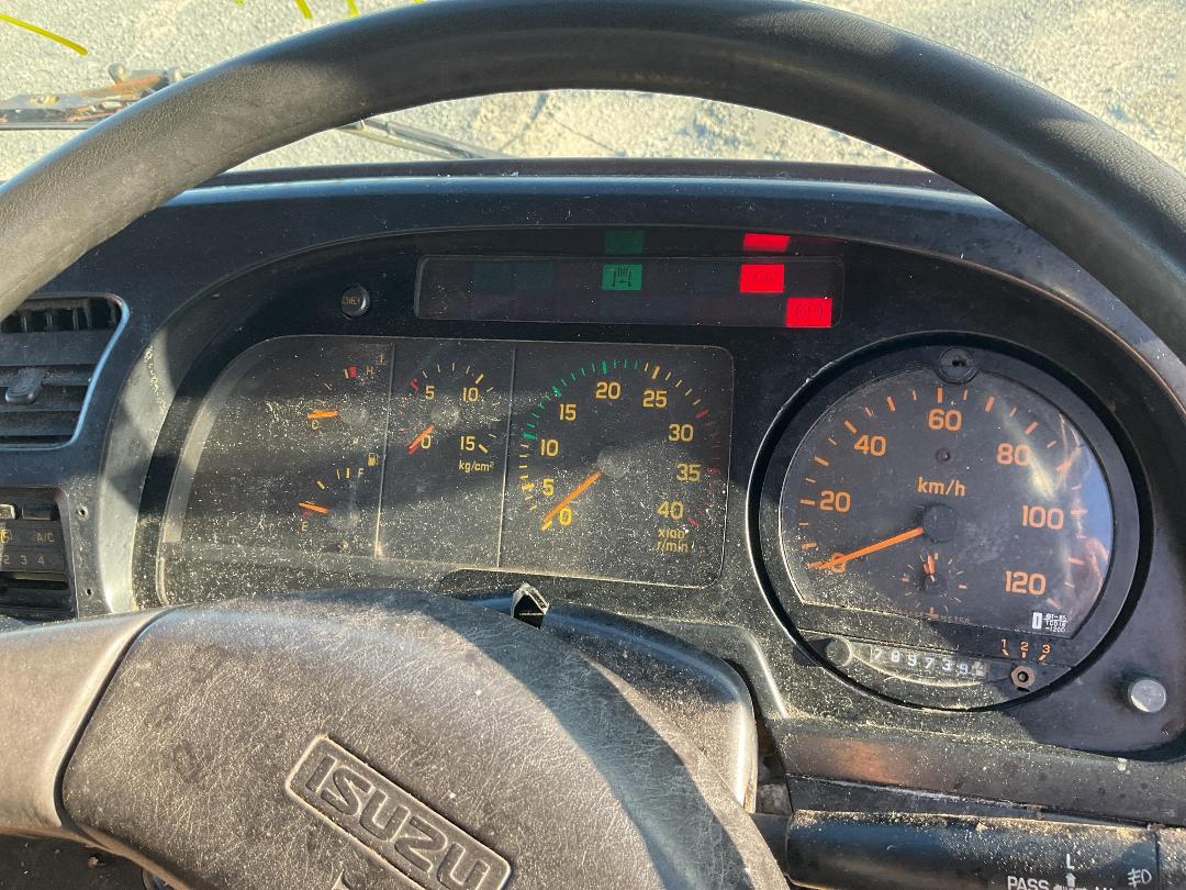 Photo '15' of Isuzu Forward Other Truck Photo '15' of Isuzu Forward Other Truck