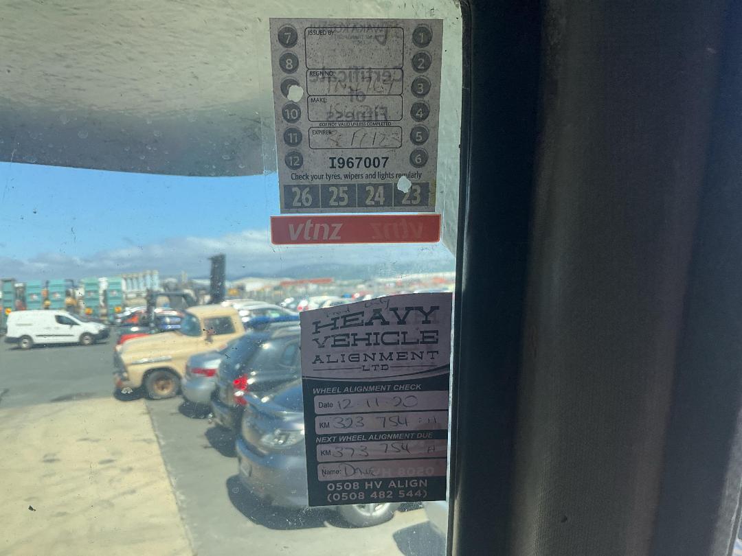 Photo '26' of Isuzu FSR600 Tipper Photo '26' of Isuzu FSR600 Tipper