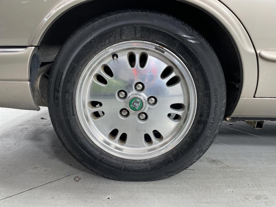 Photo '12' of Jaguar XJ6 Photo '12' of Jaguar XJ6