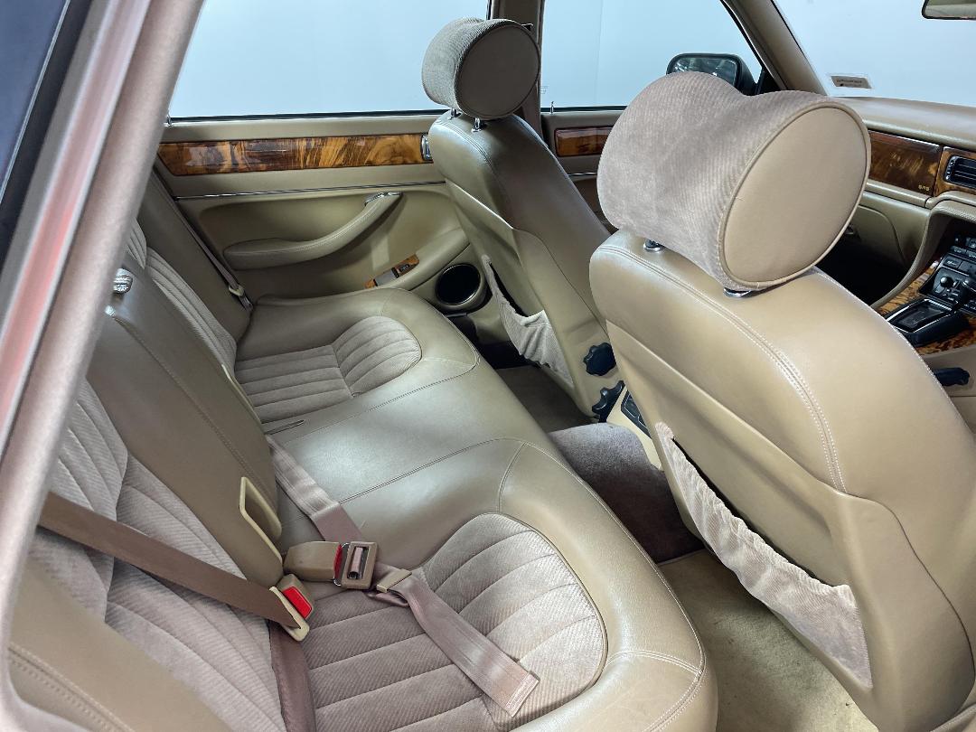 Photo '20' of Jaguar XJ6 Photo '20' of Jaguar XJ6