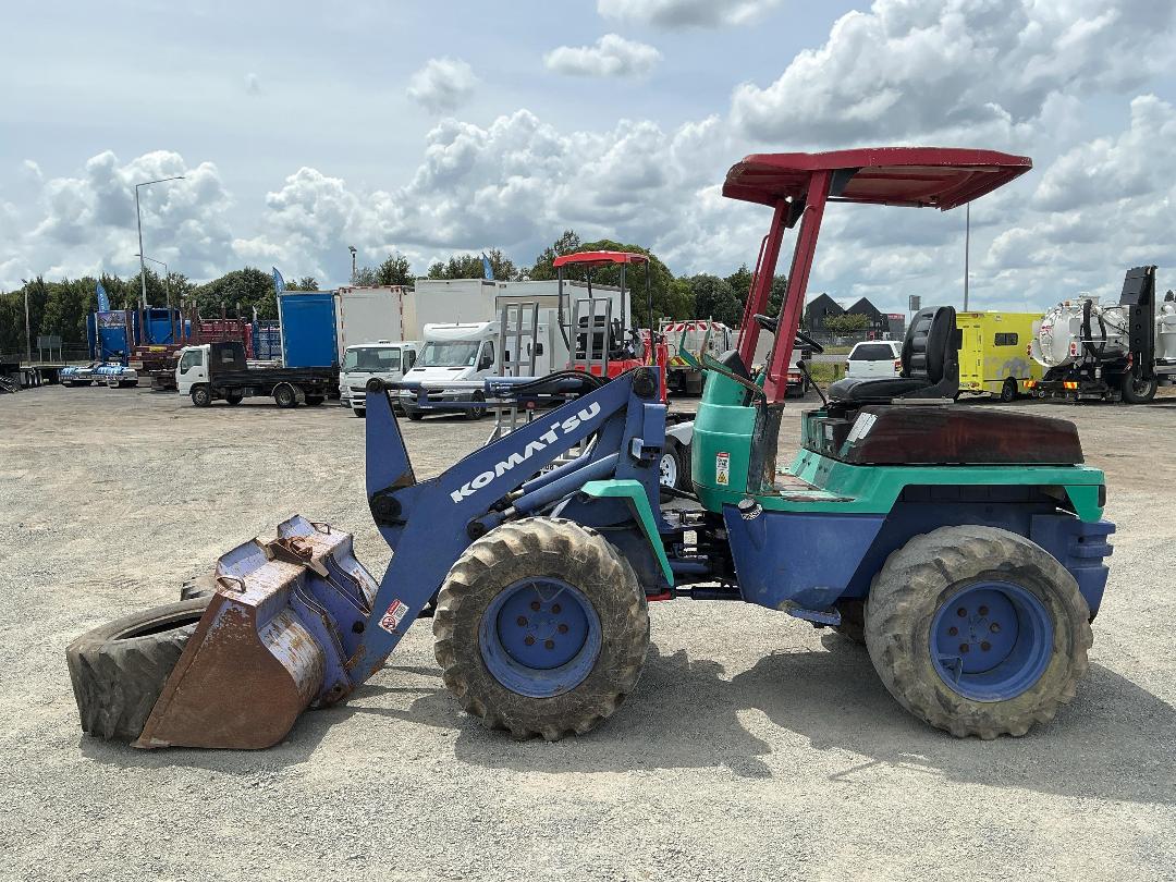 Photo '7' of Komatsu WA40-3 Wheel Loader Photo '7' of Komatsu WA40-3 Wheel Loader