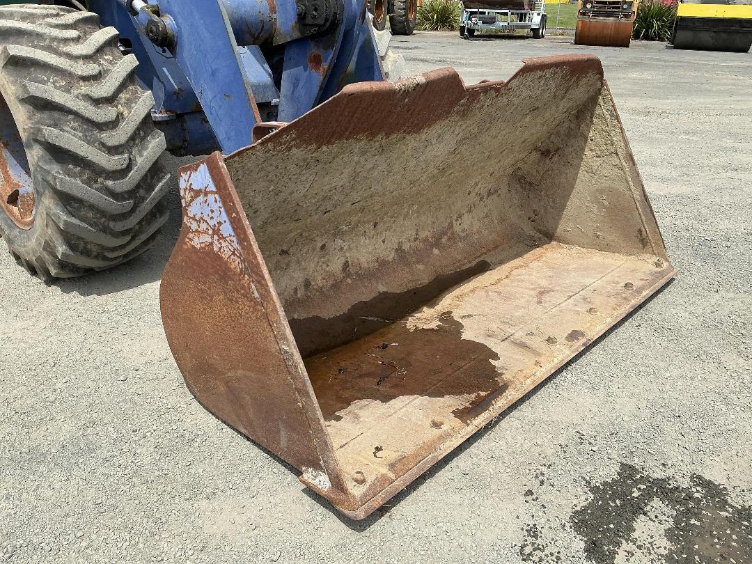 Photo '11' of Komatsu WA40-3 Wheel Loader Photo '11' of Komatsu WA40-3 Wheel Loader