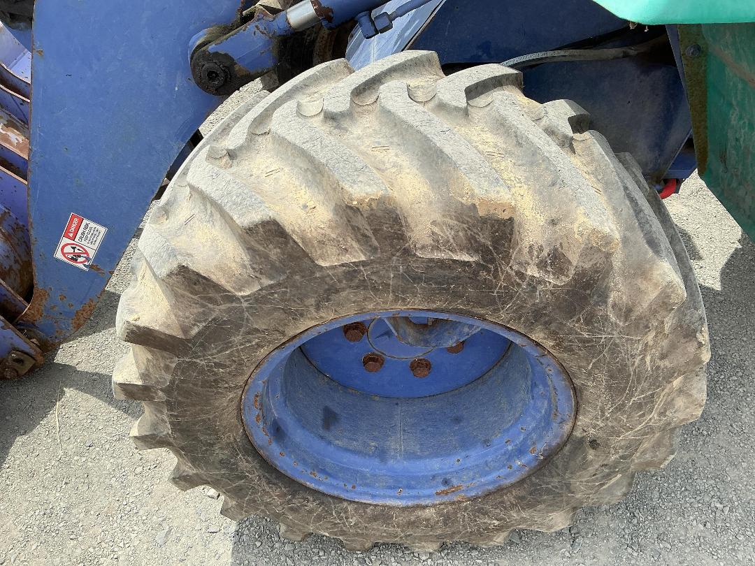 Photo '16' of Komatsu WA40-3 Wheel Loader Photo '16' of Komatsu WA40-3 Wheel Loader