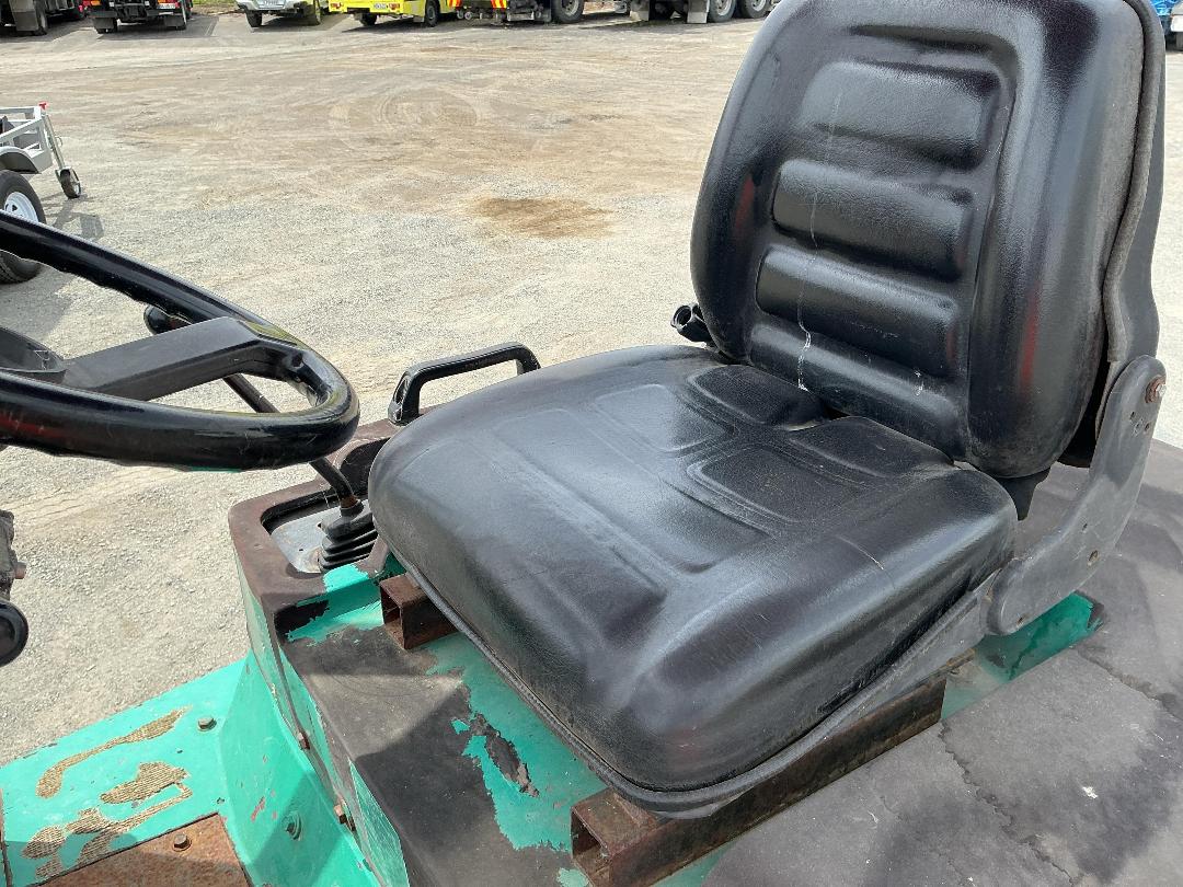 Photo '18' of Komatsu WA40-3 Wheel Loader Photo '18' of Komatsu WA40-3 Wheel Loader