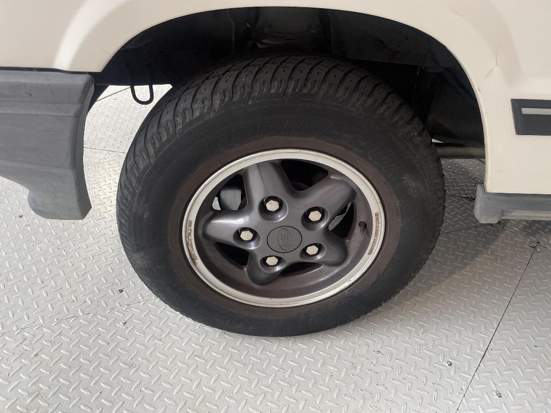 Photo '10' of Land Rover Discovery