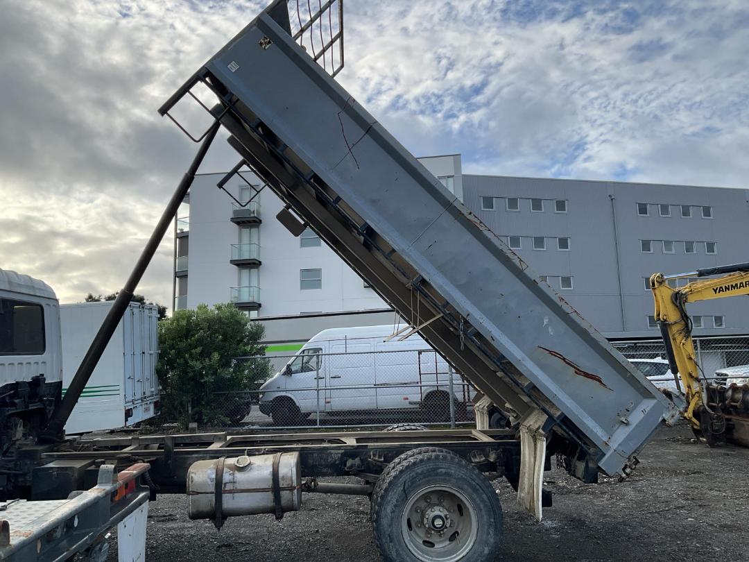 Photo '10' of Mitsubishi JK190J Tipper