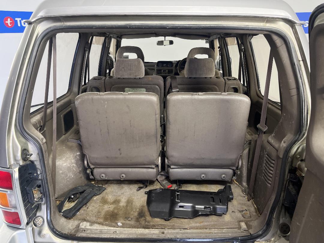 Photo '14' of Mitsubishi Pajero