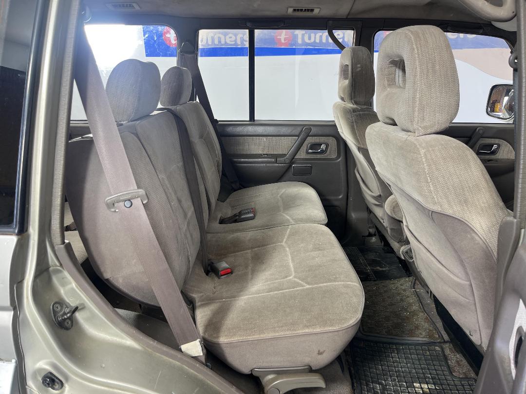 Photo '19' of Mitsubishi Pajero