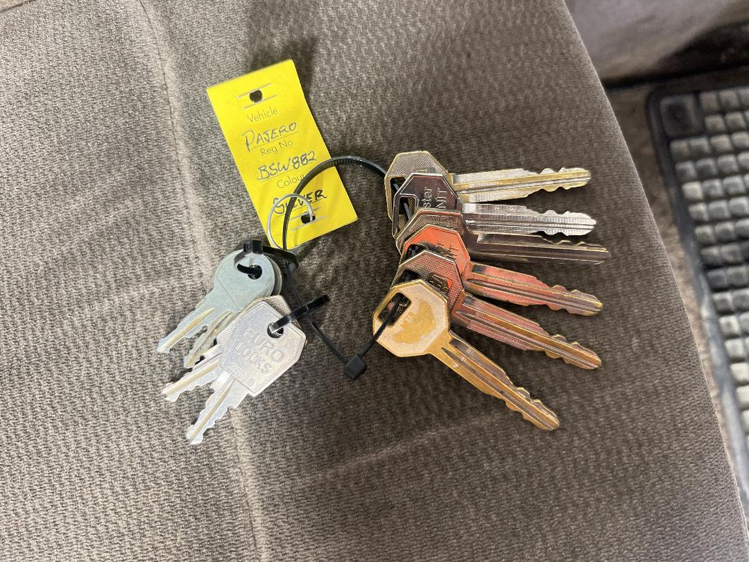 Photo '22' of Mitsubishi Pajero