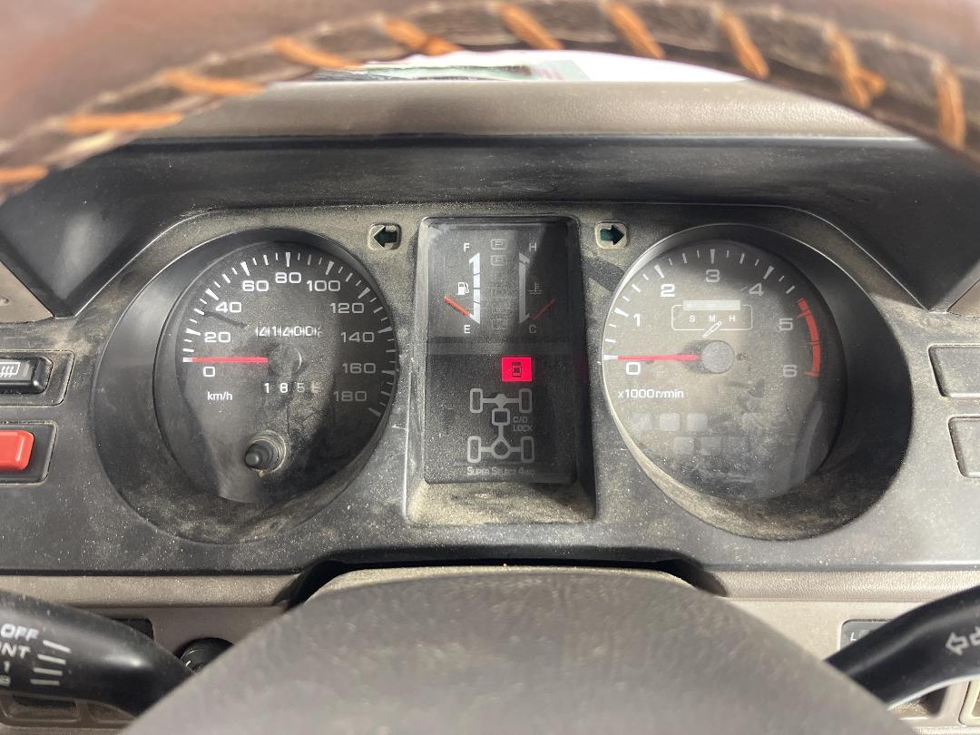 Photo '21' of Mitsubishi Pajero