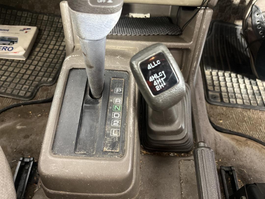 Photo '25' of Mitsubishi Pajero