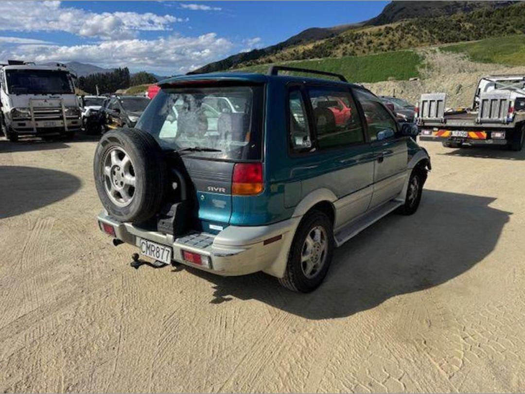 Photo '4' of Mitsubishi RVR