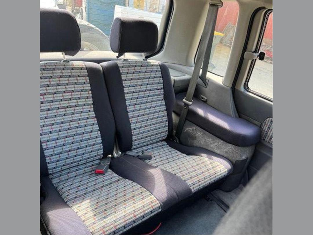 Photo '8' of Mitsubishi RVR