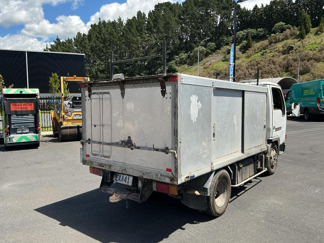 Photo '4' of Nissan Atlas 200 Box Body Photo '4' of Nissan Atlas 200 Box Body