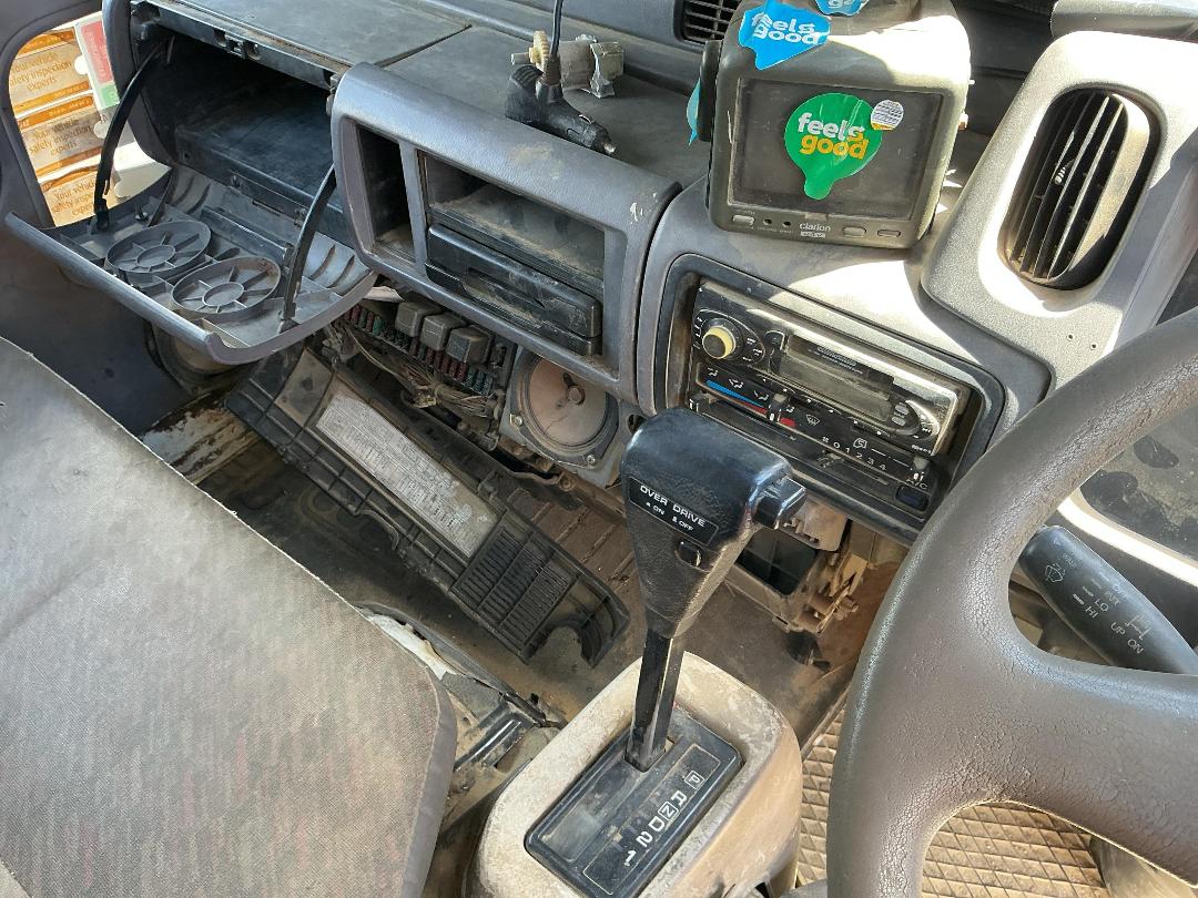 Photo '13' of Nissan Atlas 200 Box Body Photo '13' of Nissan Atlas 200 Box Body